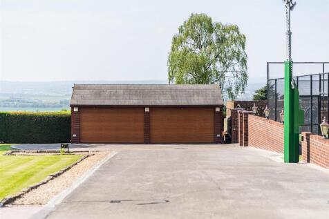 Detached Double Garage 2