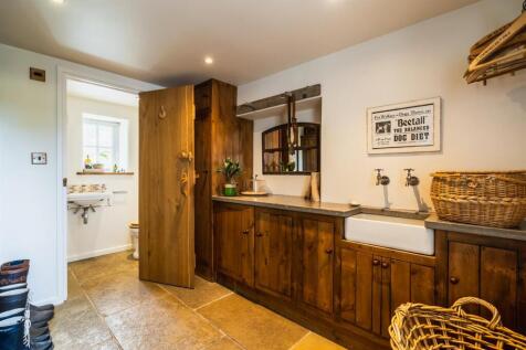 Utility/Boot Room