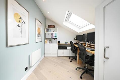 Office/Bedroom 4