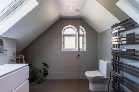 Family Shower Room