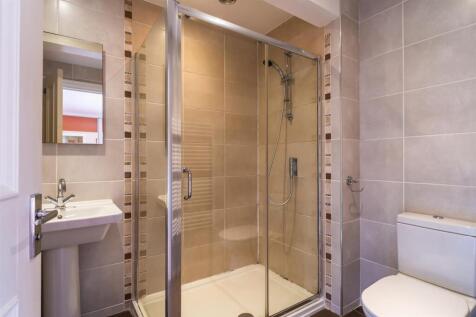 Master En-Suite Shower Room