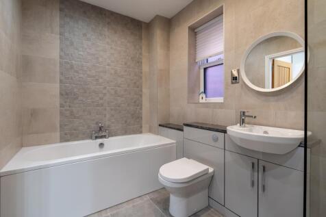 Bedroom 2 En-Suite
