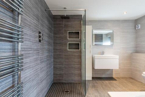Master En-Suite