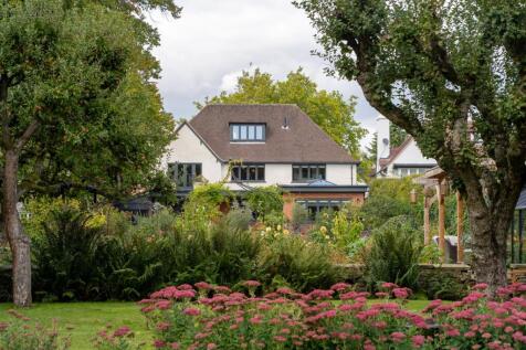 Exterior &amp; Gardens