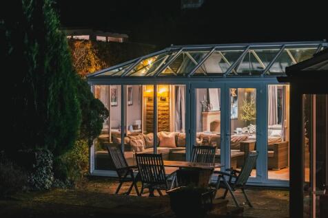 Exterior &amp; Gardens