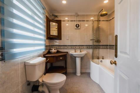 Bedroom 3 En-Suite Bathroom