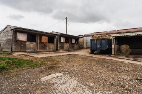 Stables x4 (Second Courtyard)