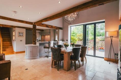 Dining Kitchen (South Barn)