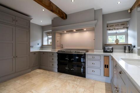 Kitchen (South Barn)