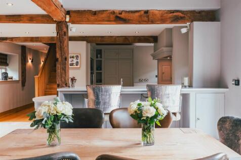 Dining Room (South Barn)