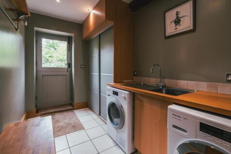 Utility Room (South Barn)