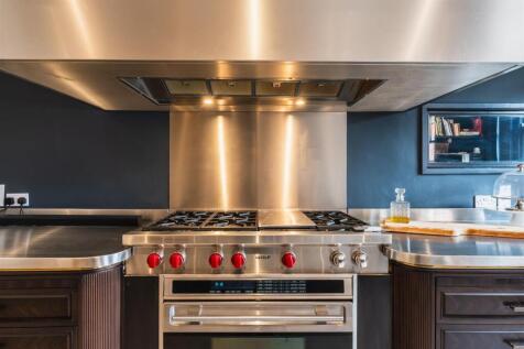 Dining Kitchen (Penthouse)