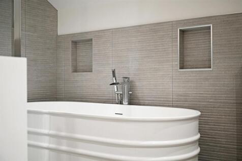 Bedroom 2 En-Suite Bathroom