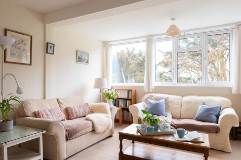 67e52cd465d8f_St Moritz Court 5-23