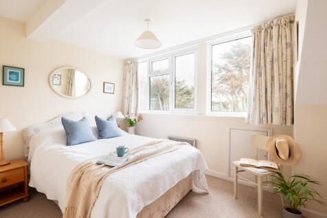 67e52c97aab93_St Moritz Court 5-17