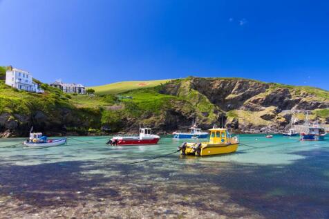 65e1f97eee622_PortIsaac Shutterstock (1)-resized