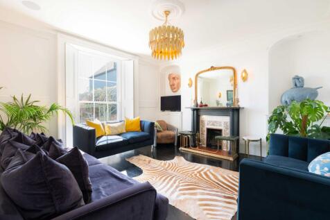 684c47d40766c_Lancefield-House-73