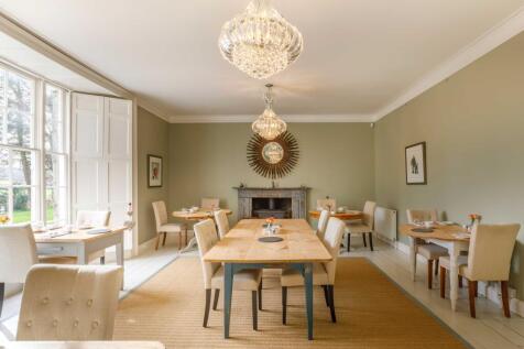 62d02f265ca9f_TM-Dining-Room