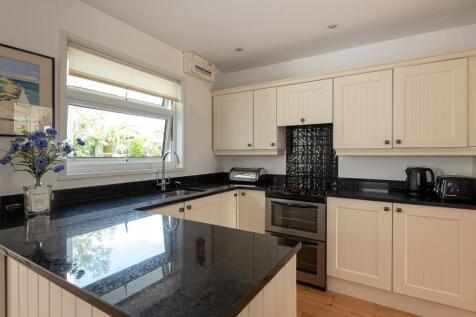 66a8fc33a3bd0_Doon-Williams-20-Trelyn-Rock-July-2