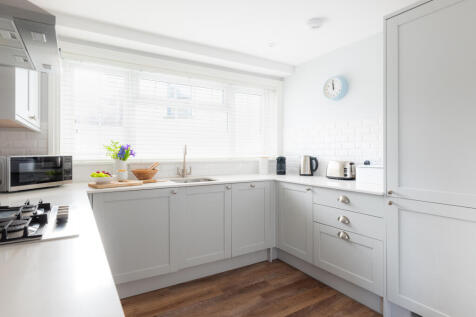 67aa1be9a8309_Strand House-12
