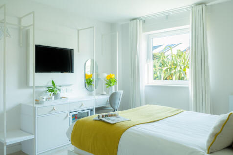 67d98355f1699_St Moritz 1-3