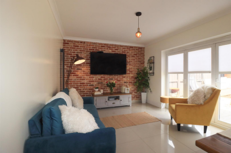 Kitchen / Dining / Family Room