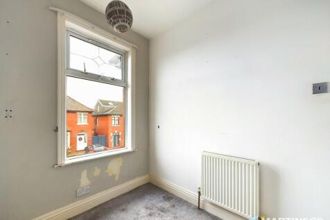 Bedroom 4 (b)