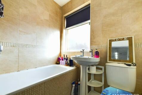 Bathroom - Flat