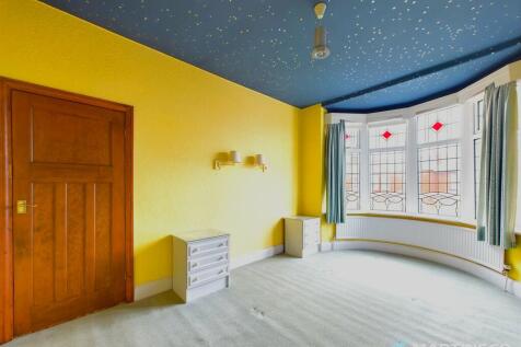 Bedroom 1 (b)