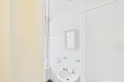 CAM02318G0-PR0552...