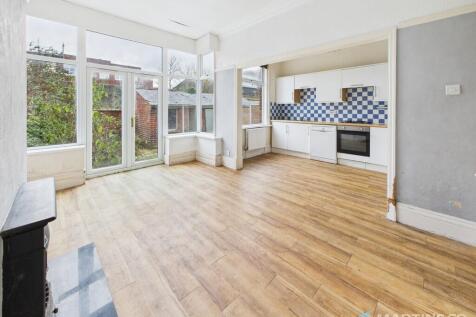 CAM02318G0-PR0560...