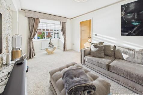 CAM02318G0-PR0562...