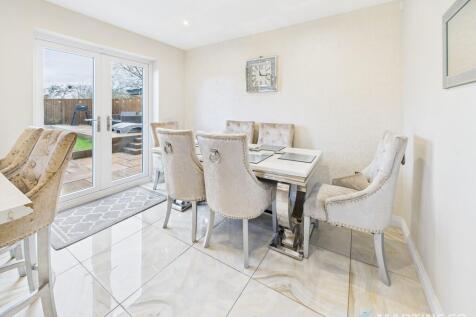 CAM02318G0-PR0562...