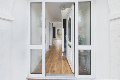 CAM02318G0-PR0569...