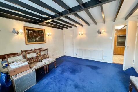 Ann&#39;s cottage (1 of 4).jpg