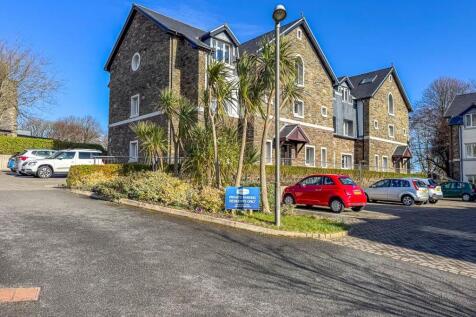 13 St Ninians Court (12).jpg