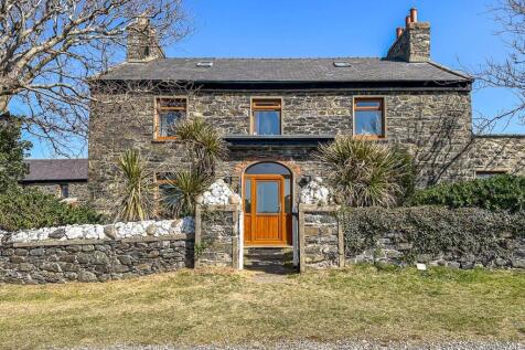 Ballagawne Farmhouse (10).jpg