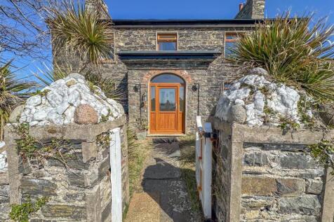 Ballagawne Farmhouse (3).jpg