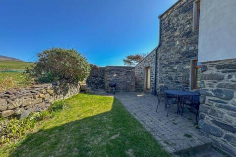 Ballagawne Farmhouse (52).jpg