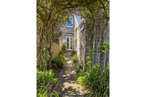 Creggans, 2 Shore Road, Castletown (25).jpg