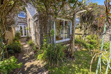 Creggans, 2 Shore Road, Castletown (27).jpg
