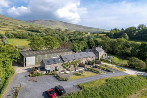 LG-Cooil Shellag Farm, Kirk Michael Drone-12.jpg