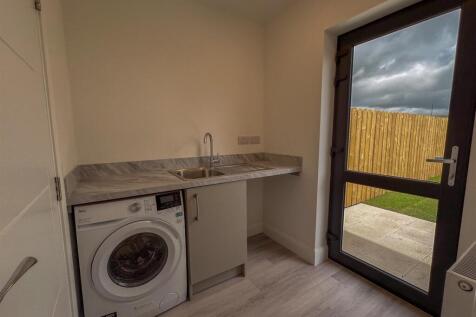 64 Shimmin Road-11.jpg