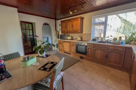 7 Christian Ave, KM-17.jpg