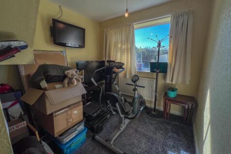 7 Christian Ave, KM-20.jpg