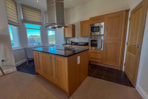 Apt 1 Bayview Apts-09.jpg