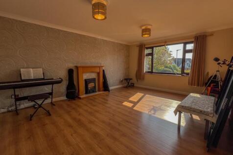 22 Hiltop Rise-17.jpg