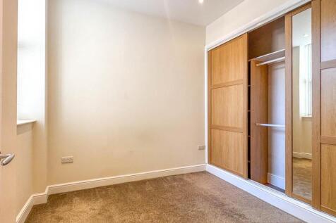 Apt 2, 8 Woodville Terrace (9).jpg