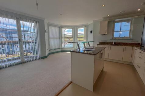 Apt 3 Imperial Lodge-05.jpg