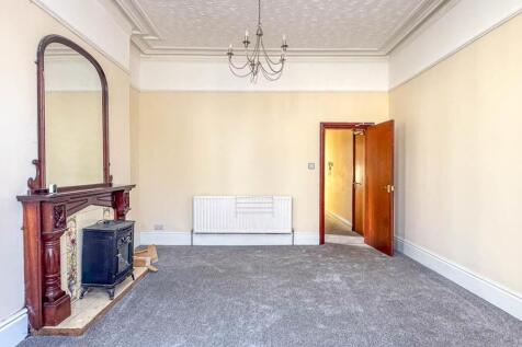 Flat 1, 1 Woodburn Square (4).jpg